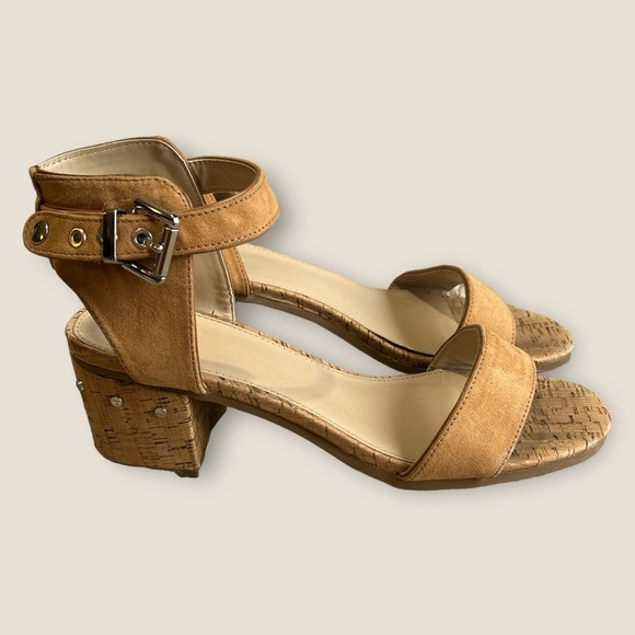 MADELINE Glow Faux Suede CORK/STUDDED HEEL Ankle Strap SANDALS 10 - Picture 1 of 4